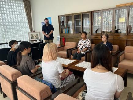 修了生に向けて、温かい祝辞が贈られました