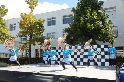 民俗舞踊クラブもくもくによるステージ発表