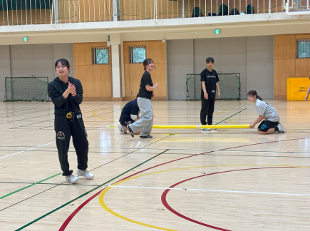 【初日】自分たちが作成した教具で授業実践