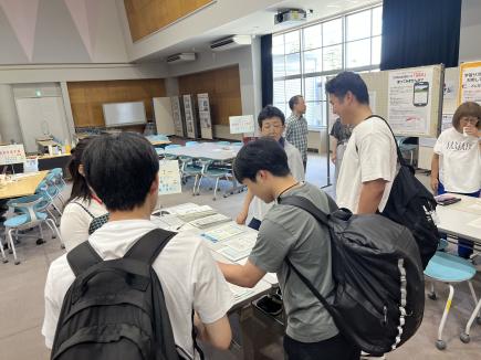 学類の先生方にも直接質問！