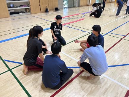 　　　　　授業後は皆で議論します