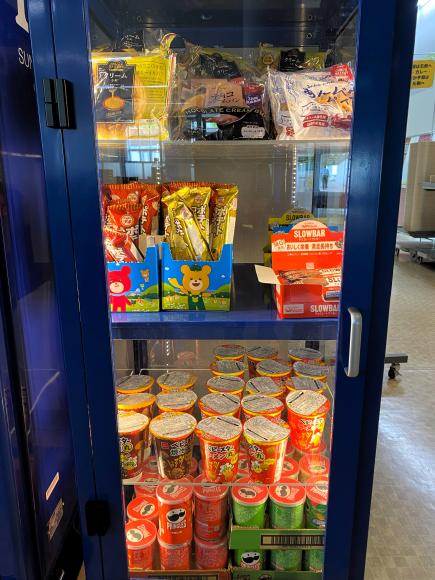ロングライフパン、ポテトチップス、スナック系お菓子など、、、