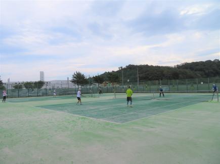 テニス教室（初心者向け）の様子