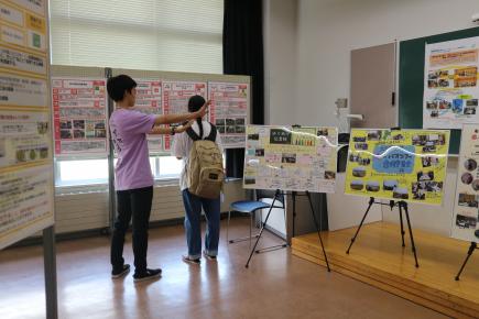 今年８月の学生による活動紹介の様子