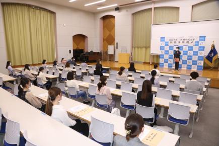 鈴木学長より特待生へメッセージ