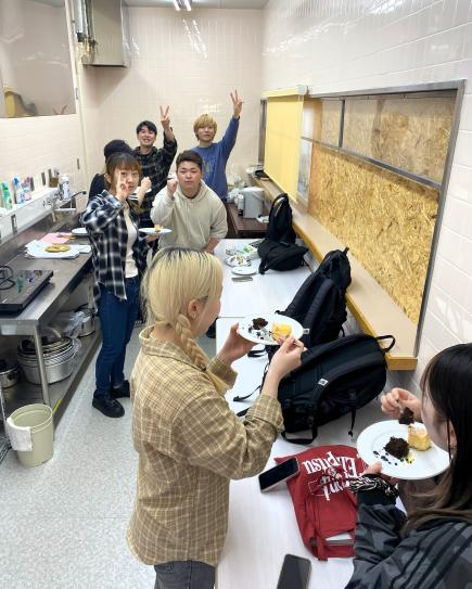 試食会の様子：コモンズキッチンにて