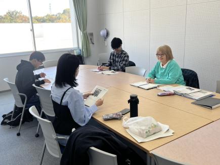 コースを受講しながらピアチューターとしてサポートしています