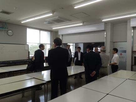 健康栄養学科施設を見学