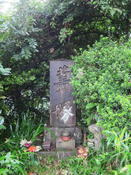 コレラ流行をうけて建立された「叢塚」（仙台市青葉区水の森）