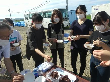 実食。初めての生きくらげに感動！